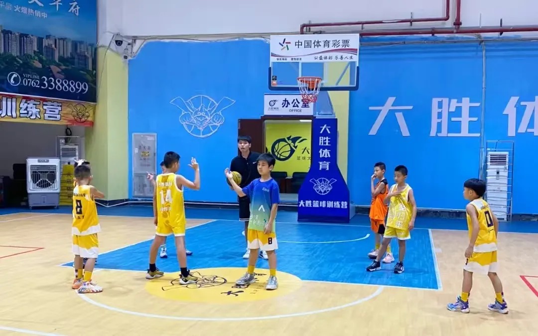制定篮球交流计划以促进个人技能发展的方法_0